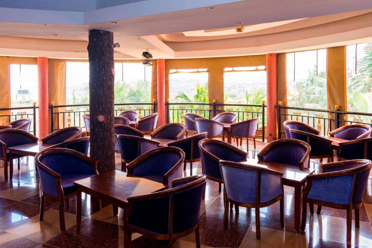 Sapphire Hotel Entebbe Kigo Kajansi Exteriör bild