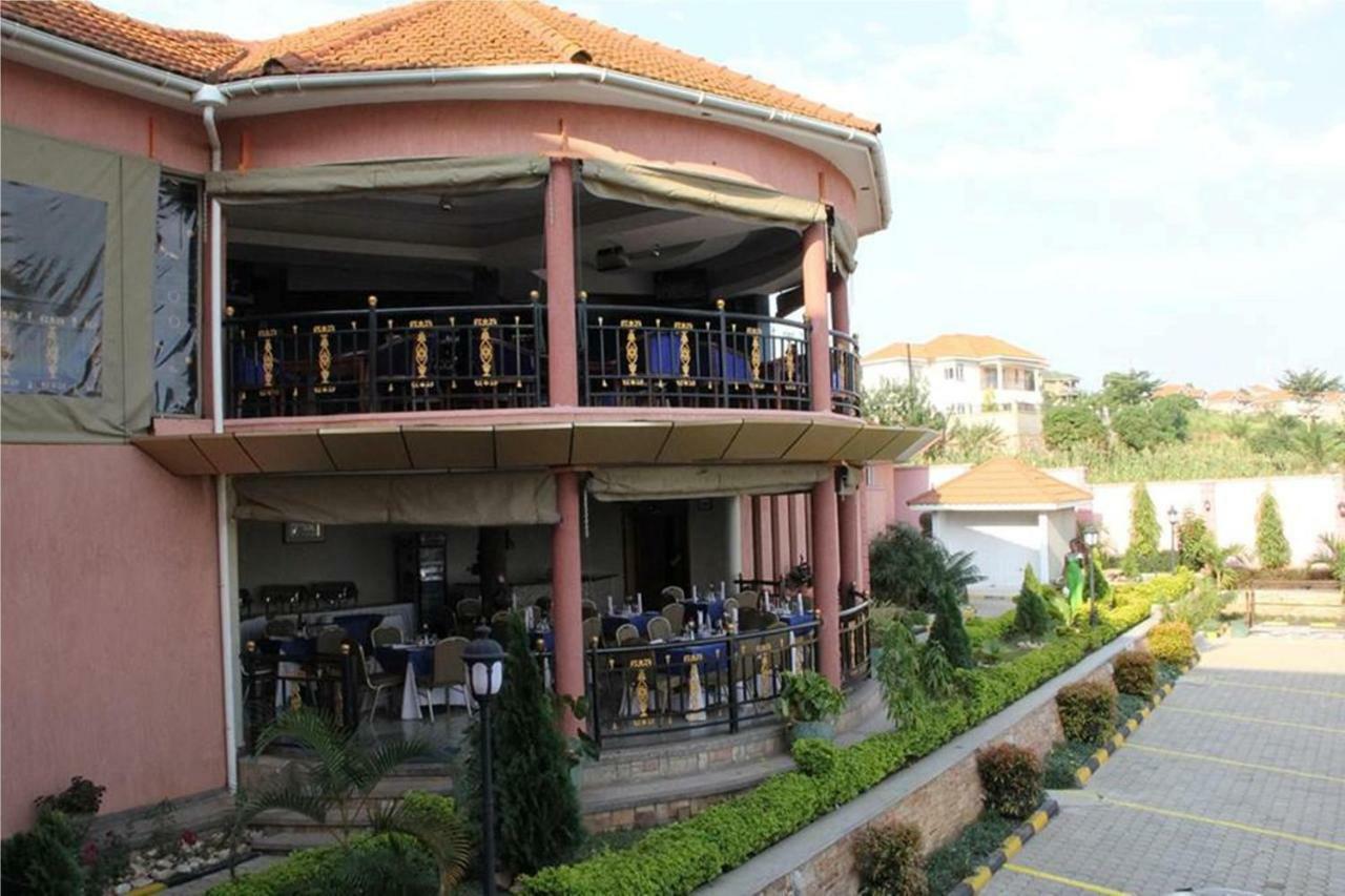 Sapphire Hotel Entebbe Kigo Kajansi Exteriör bild